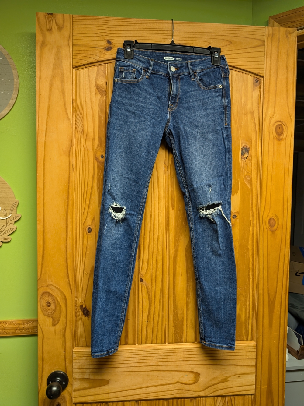 Old Navy Women's Dark Blue Distressed Skinny Jeans